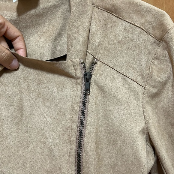 3/$25 - Mote Women's Lightweight Faux Suede Zip-up Drape Jacket - Small - Picture 3 of 5
